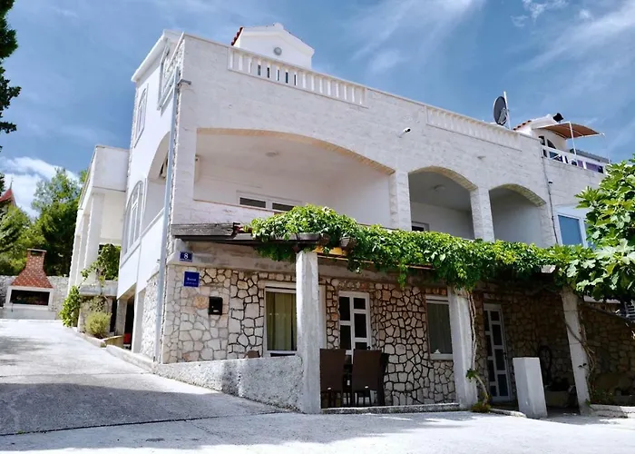 Apartments Ana Sutivan